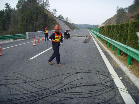 通(tōng)信工(gōng)程